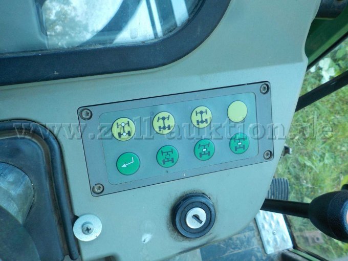 1 smalspoor-landbouwtractor Fendt 208 V – foto 7 – kavel bij Zoll-Auktion, Veitshöchheim