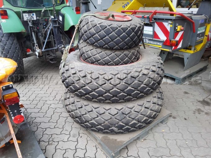 Radsatz Pflegebereifung