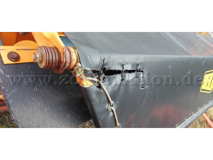 Windleitschirm beschädigt