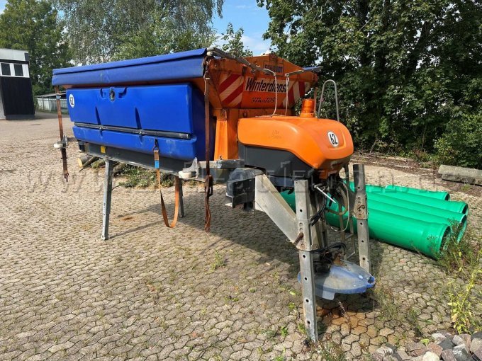 Streuer hinten von links