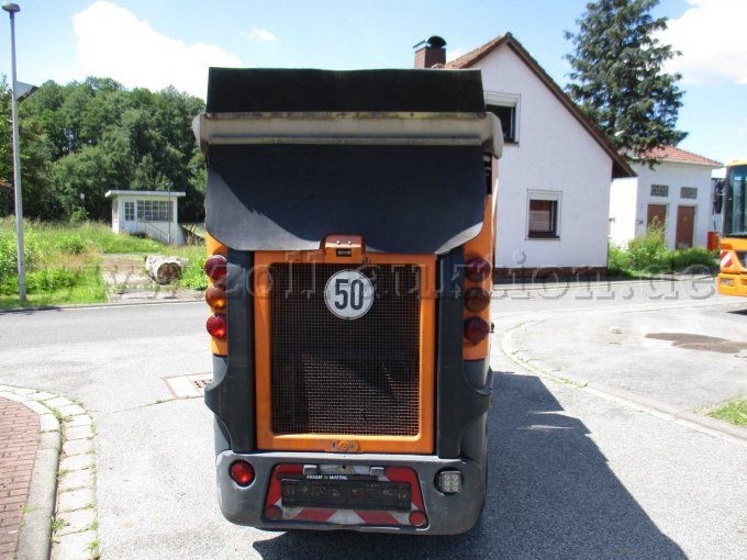 Hinten