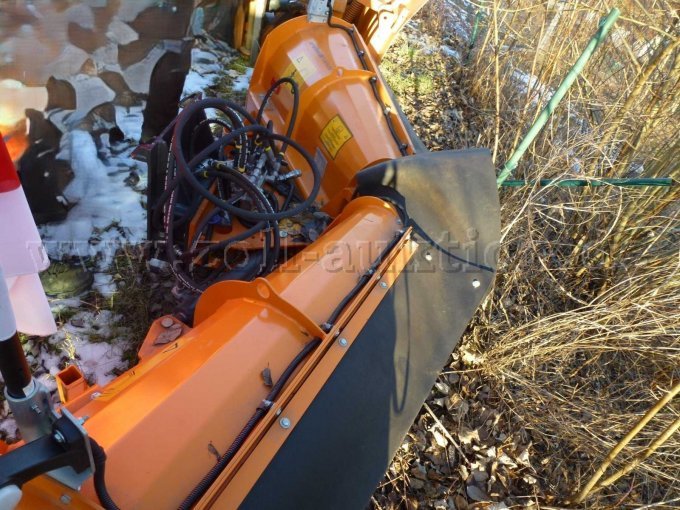 Teilansicht Varioschneepflug Schmidt Tellefsdahl