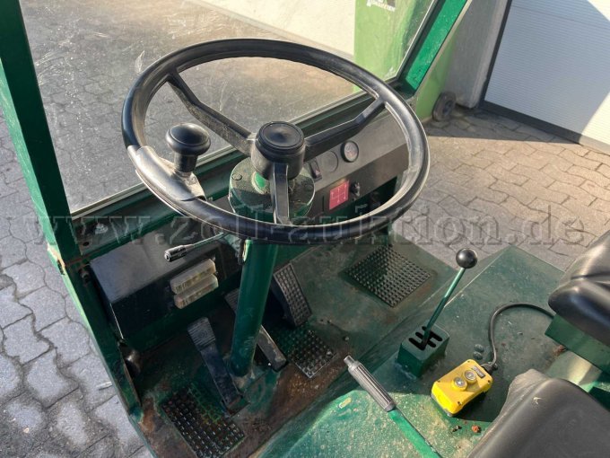 Innenraum vorn links