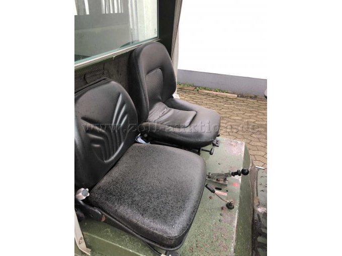 Schmitz Mini
Kipper MK 1707
Fahrer und Beifahrersitz