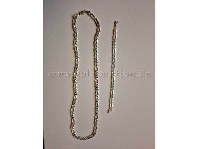 Silberkette und Silberarmband Rückansicht