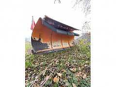 Pflug vorne