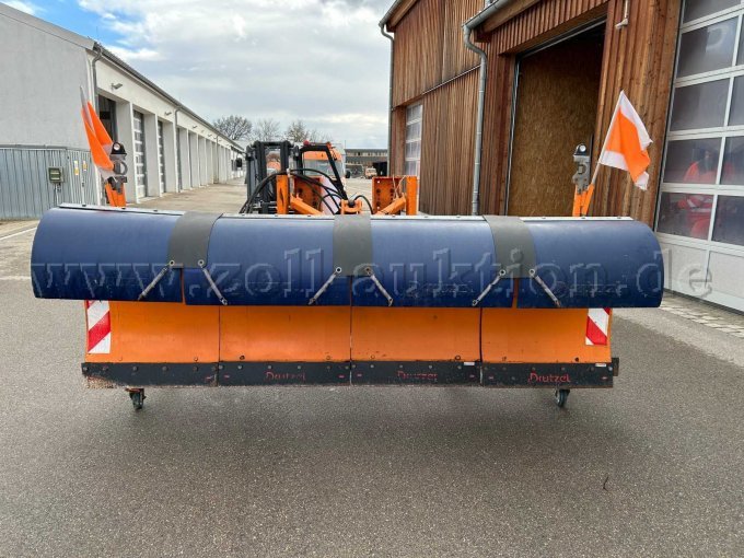 Schneepflug - Ansicht vorne