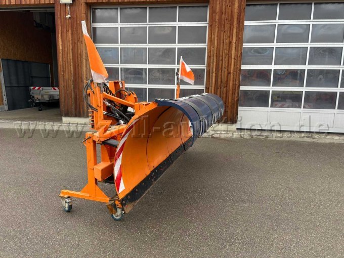 Schneepflug - Ansicht rechts