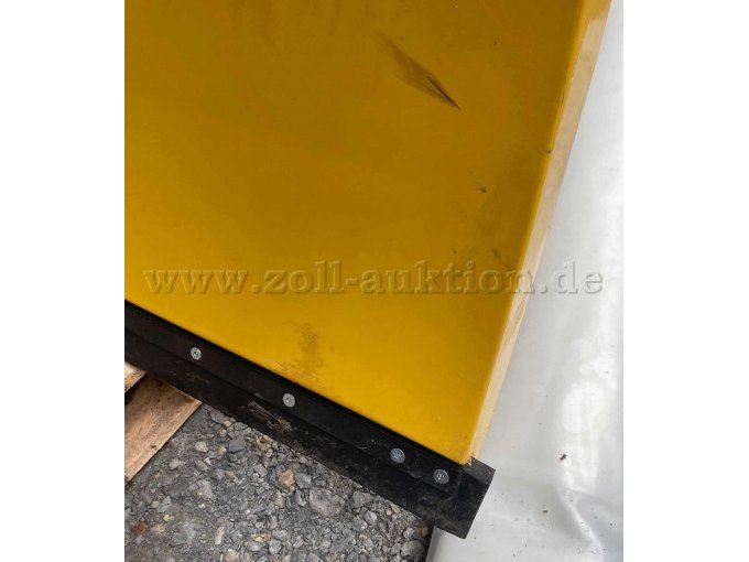 Schneepflug für Alkè Elektrofahrzeuge, Lagerspuren