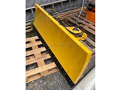 Schneepflug für Alkè Elektrofahrzeuge von vorne