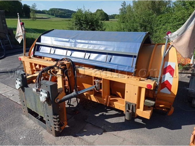 Ansicht hinten mit Anbauplatte