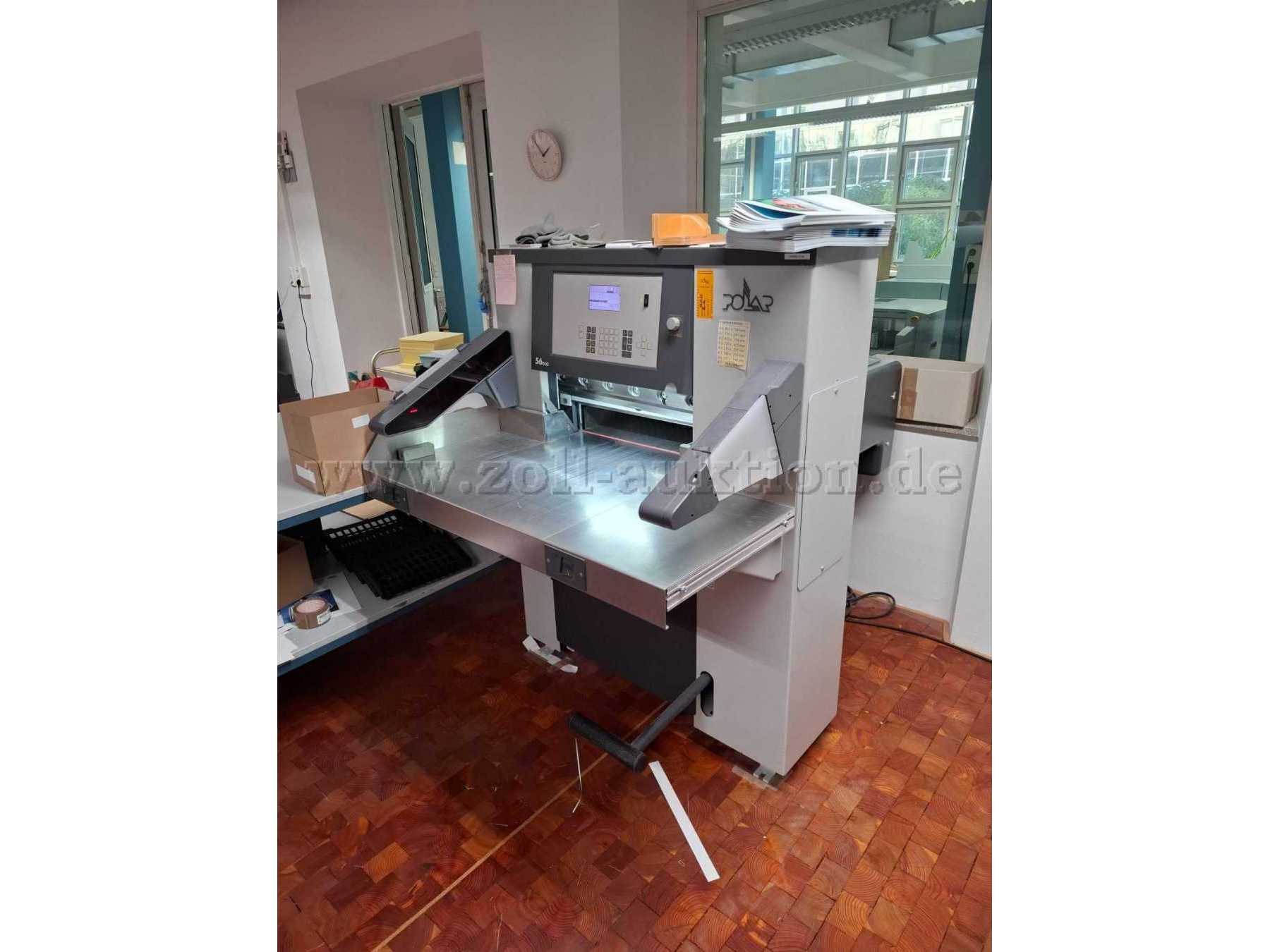 Gesamtansicht Schneidemaschine