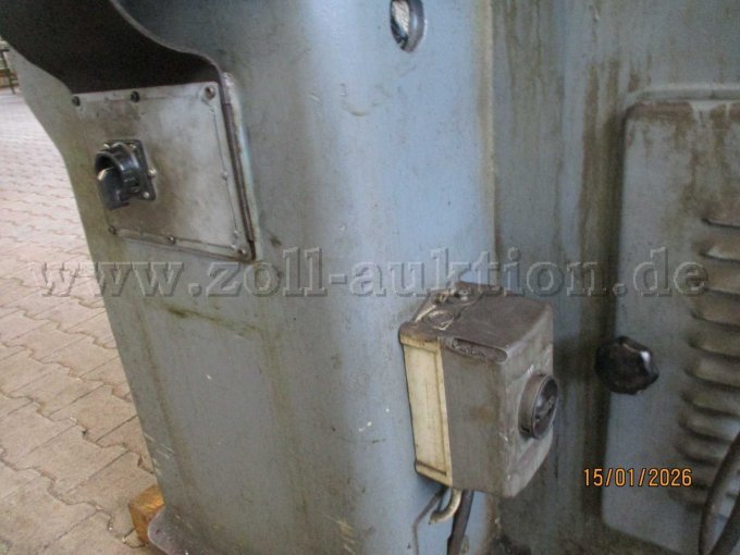 Hauptschalter Strom und Schalter Kühlmittel