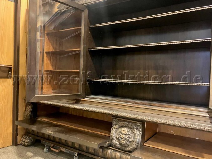Schrank offen Detail