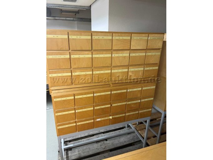 Gesamtansicht Vorderseite