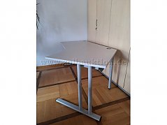 Schreibtisch