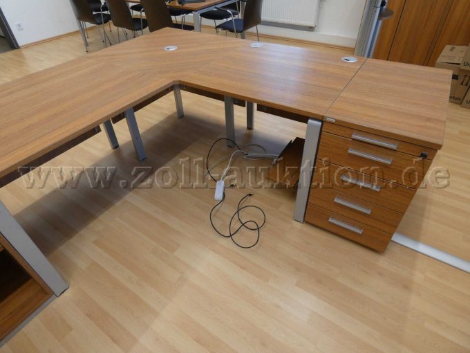 1 Schreibtisch-Kombination mit Standcontainer, Regal und Stehpult von Palmberg – foto 7 – kavel bij Zoll-Auktion, Dippoldiswalde