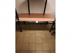 Schreibtisch front