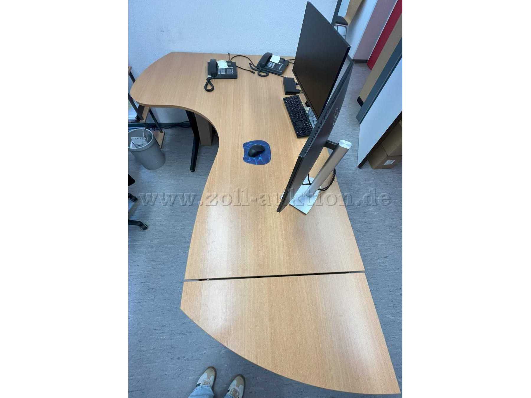 Schreibtisch (Hersteller unbekannt) 2,40 x 1,40 m