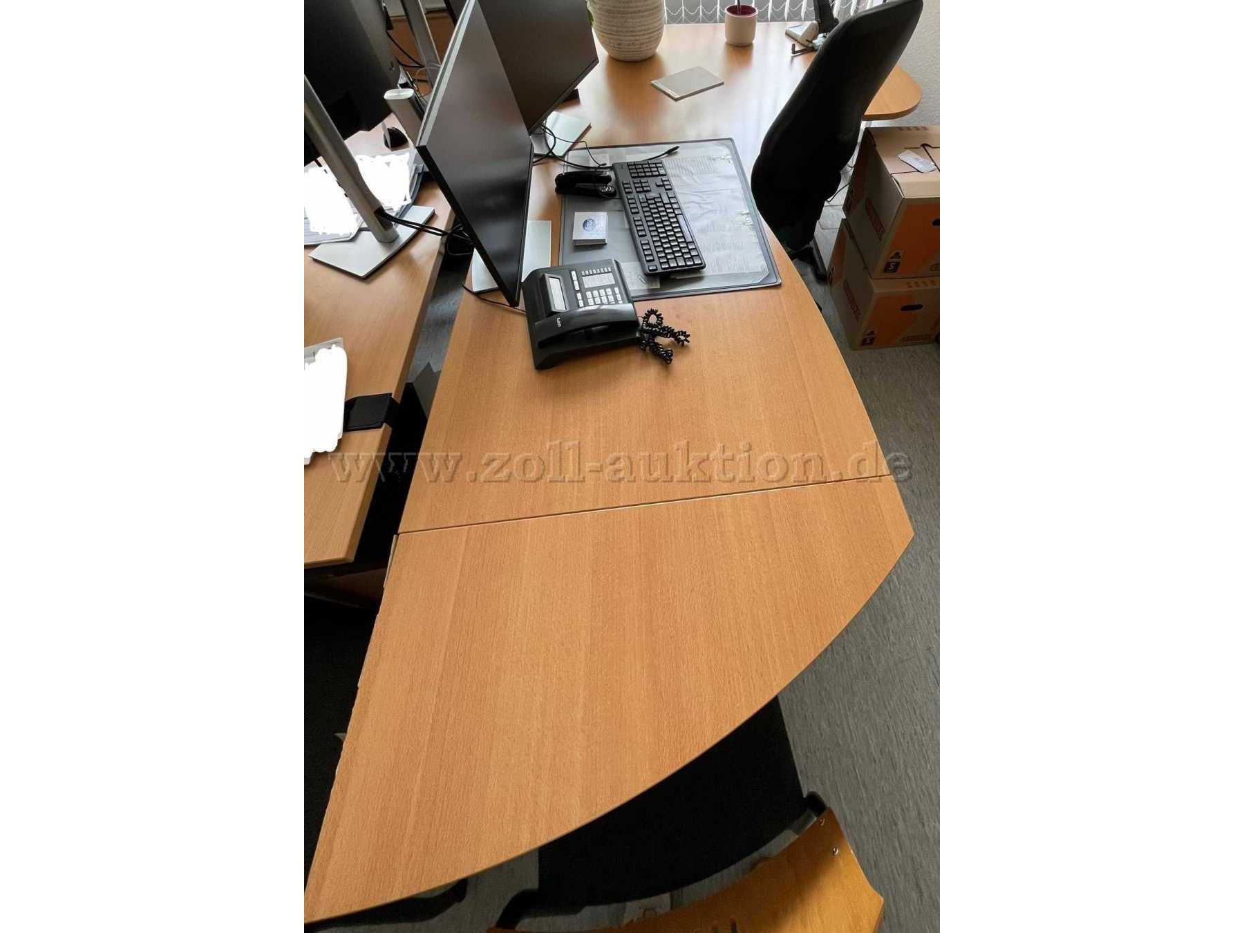 Schreibtisch (Hersteller unbekannt) 2,40 x 1,80 m