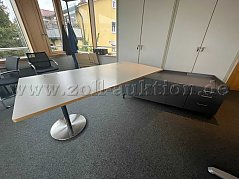 Schreibtisch2