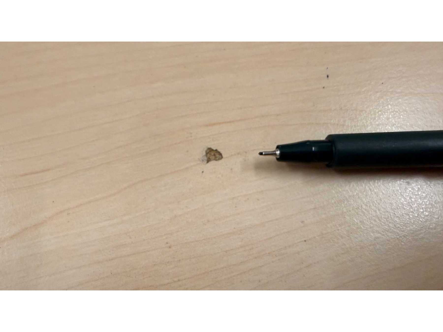 Kerbe in Tischplatte