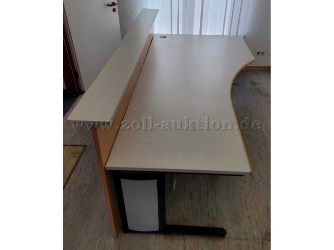 Seitenansicht kurze Seite