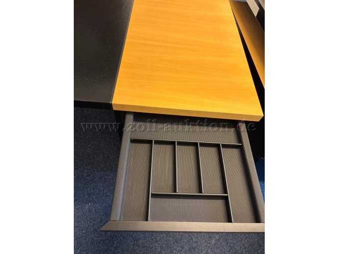 Detailansicht geöffnetes Stiftfach