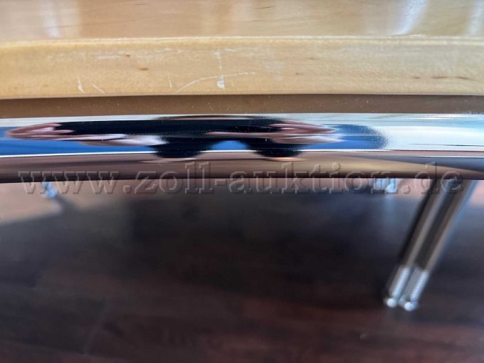 Detailansicht Kratzer Tischplatte