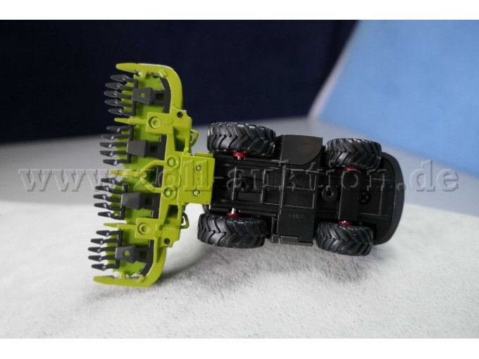 Schuco 1:87 Maishäcksler Claas Jaguar 960 Ansicht von unten