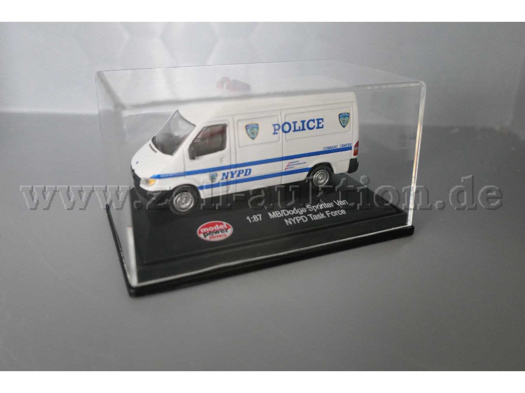 Schuco Modellauto MB/Dodge Sprinter Van NYPD Task Force, 1:87 Ansicht von der Seite