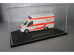 Schuco Modellauto Mercedes Benz Sprinter 2 RTW, 1:87 Ansicht von der Seite