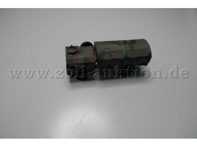Schuco  Modellfahrzeug 5t GL Bundeswehr Flecktarn, 1:87 Ansicht von oben