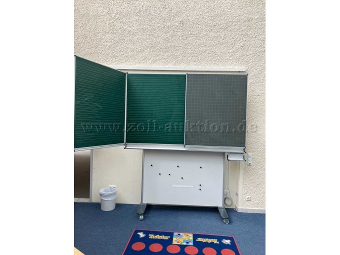 Schultafel aufgeklappt