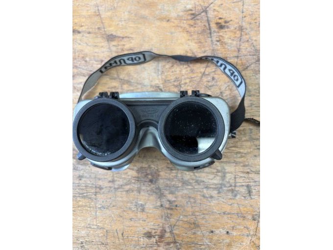 Schweißerbrille_Pul Safe D166-F34 CE Kennzeichnung / Gebrauchsspuren und Kratzer