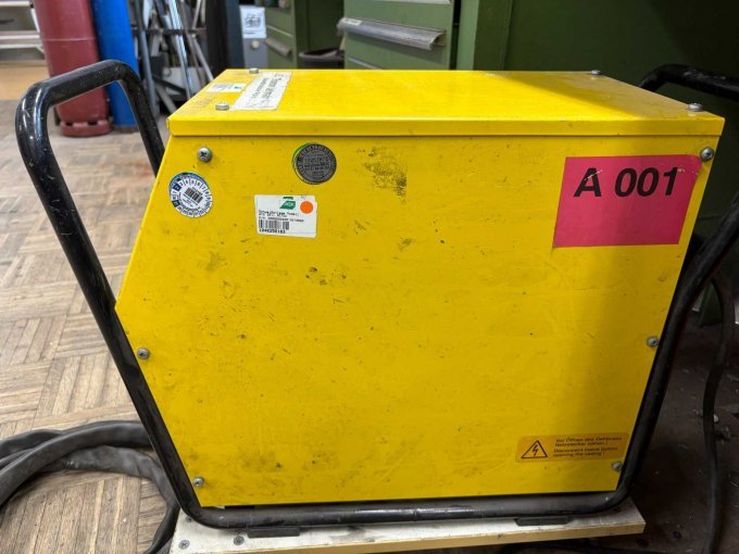 Seitenansicht re. Gebrauchsspuren und Kratzer