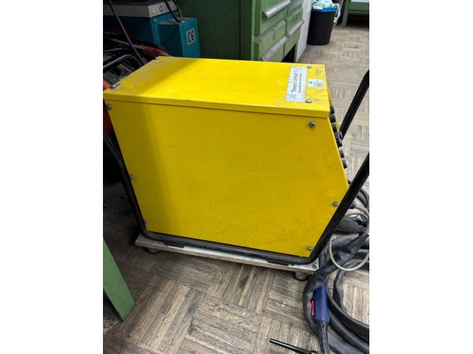 Seitenansicht li. Gebrachsspuren und Kratzer