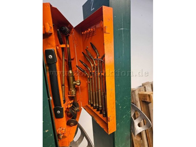 Ständer für Schlauchpaket, geöffnet