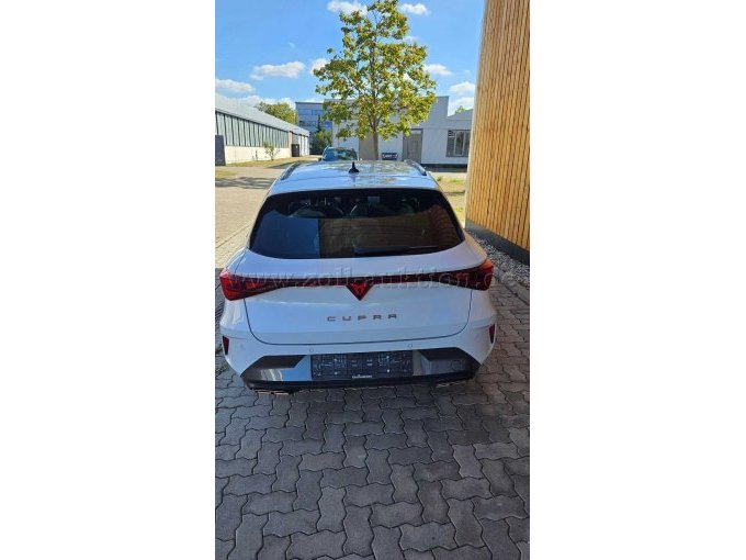 1 Seat CUPRA LEON SP E-HYBRID150 – foto 3 – kavel bij Zoll-Auktion, Karlsruhe
