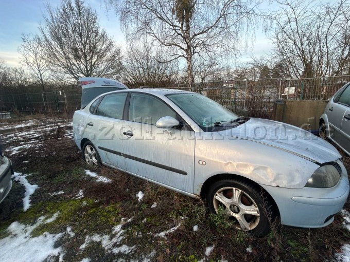 1 Seat Cordoba mit Schlüssel – foto 2 – kavel bij Zoll-Auktion, Hennigsdorf