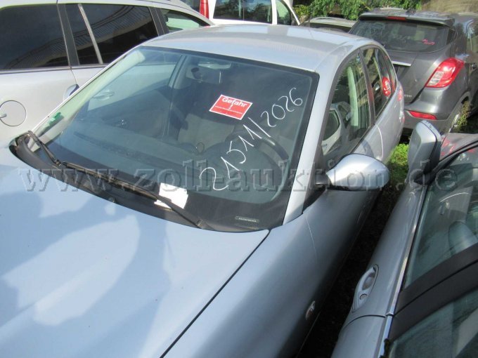 Fahrerseite vorne