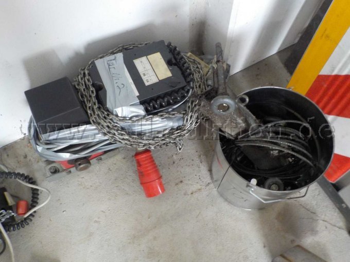 Detailbild Motor und Bauteile