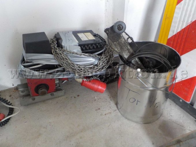 Detailbild Motor und Bauteile