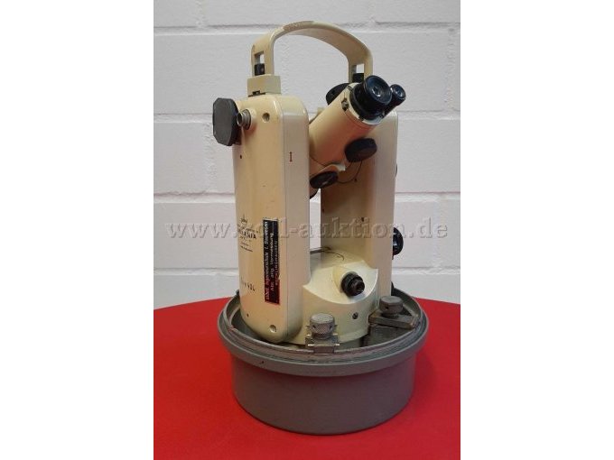 Instrument
hinten seitlich -1-
