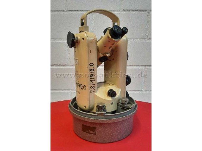 Instrument Hinten seitlich -2-