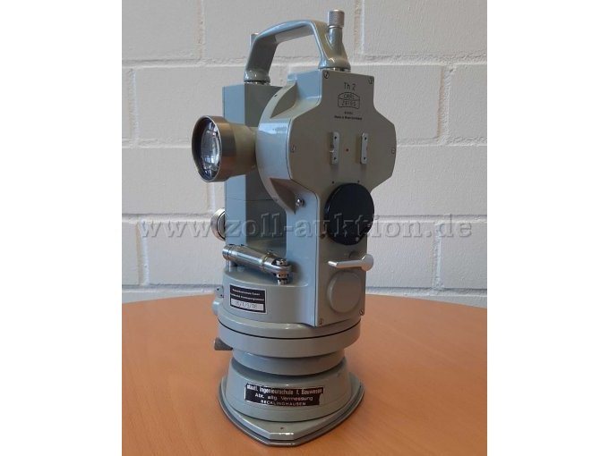 Instrument Vorne seitlich -1-