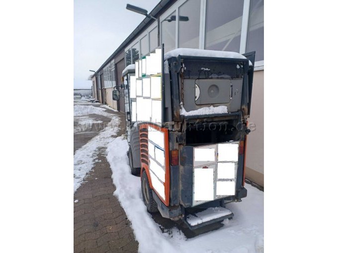 Rückansicht Kehrmaschine