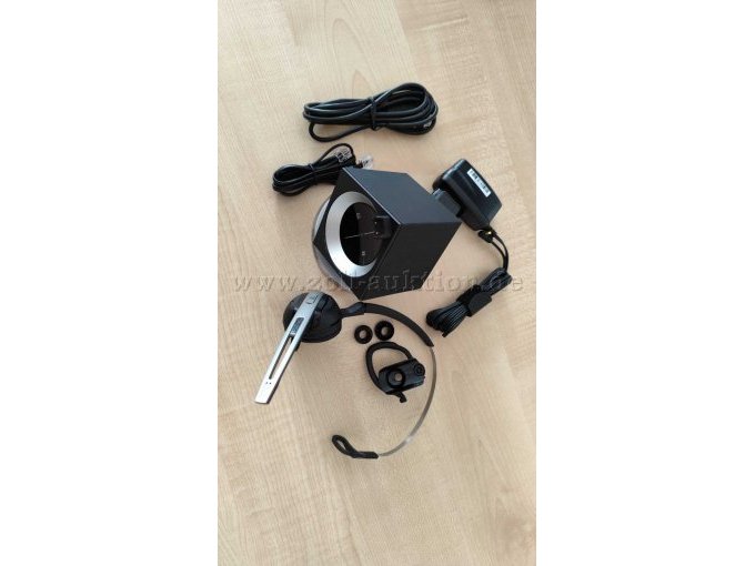 Gesamtansicht mit allen enthaltenen Teilen