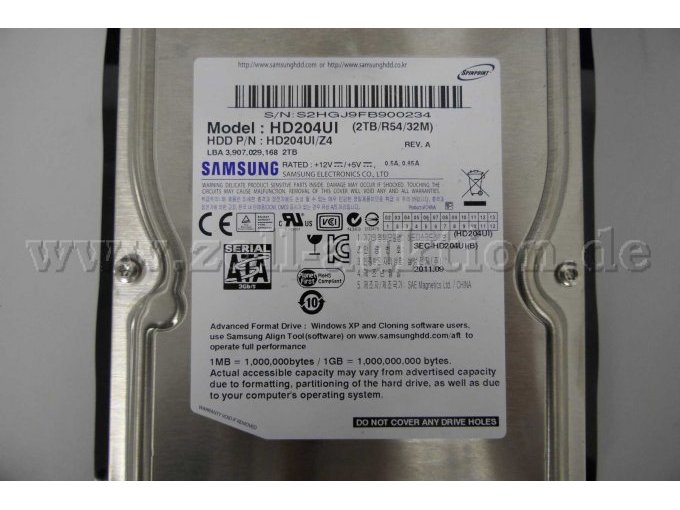 Detailaufnahme einer Festplatte von Samsung von vorne