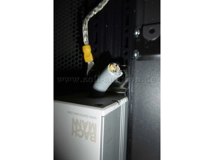 Detailansicht abgetrennte Stromzufuhr